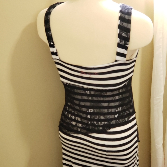 Dress - Picture 4 of 6